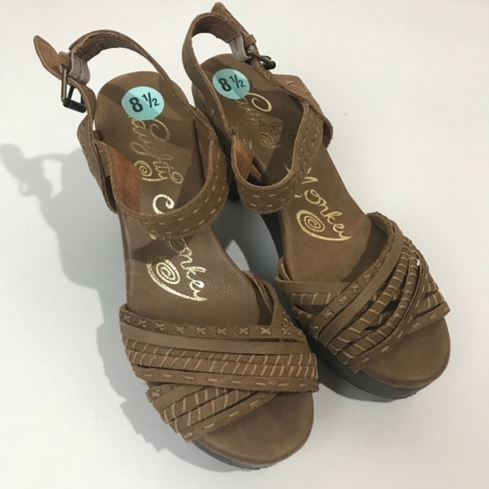 Naughty monkey Calla platform Size 8.5 - Picture 2 of 6